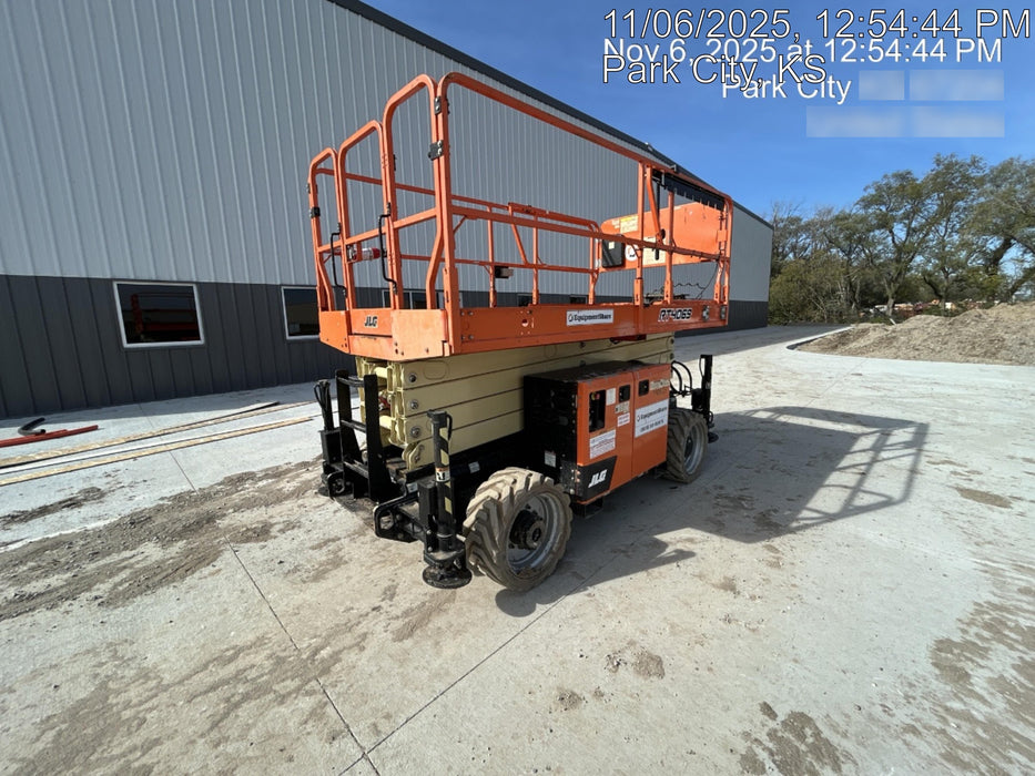 2021 JLG RT4069