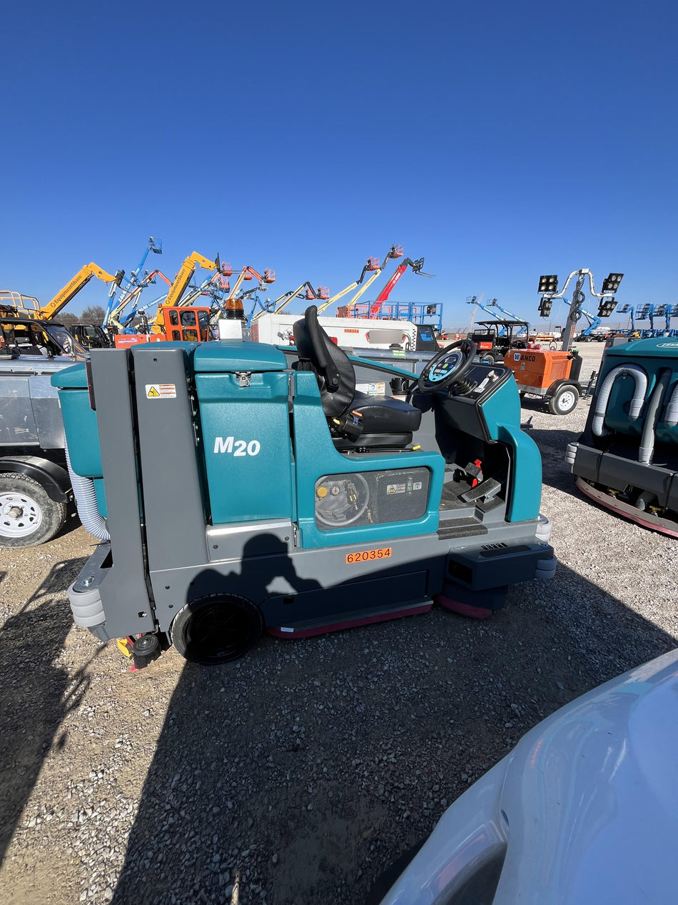 2025 TENNANT M20