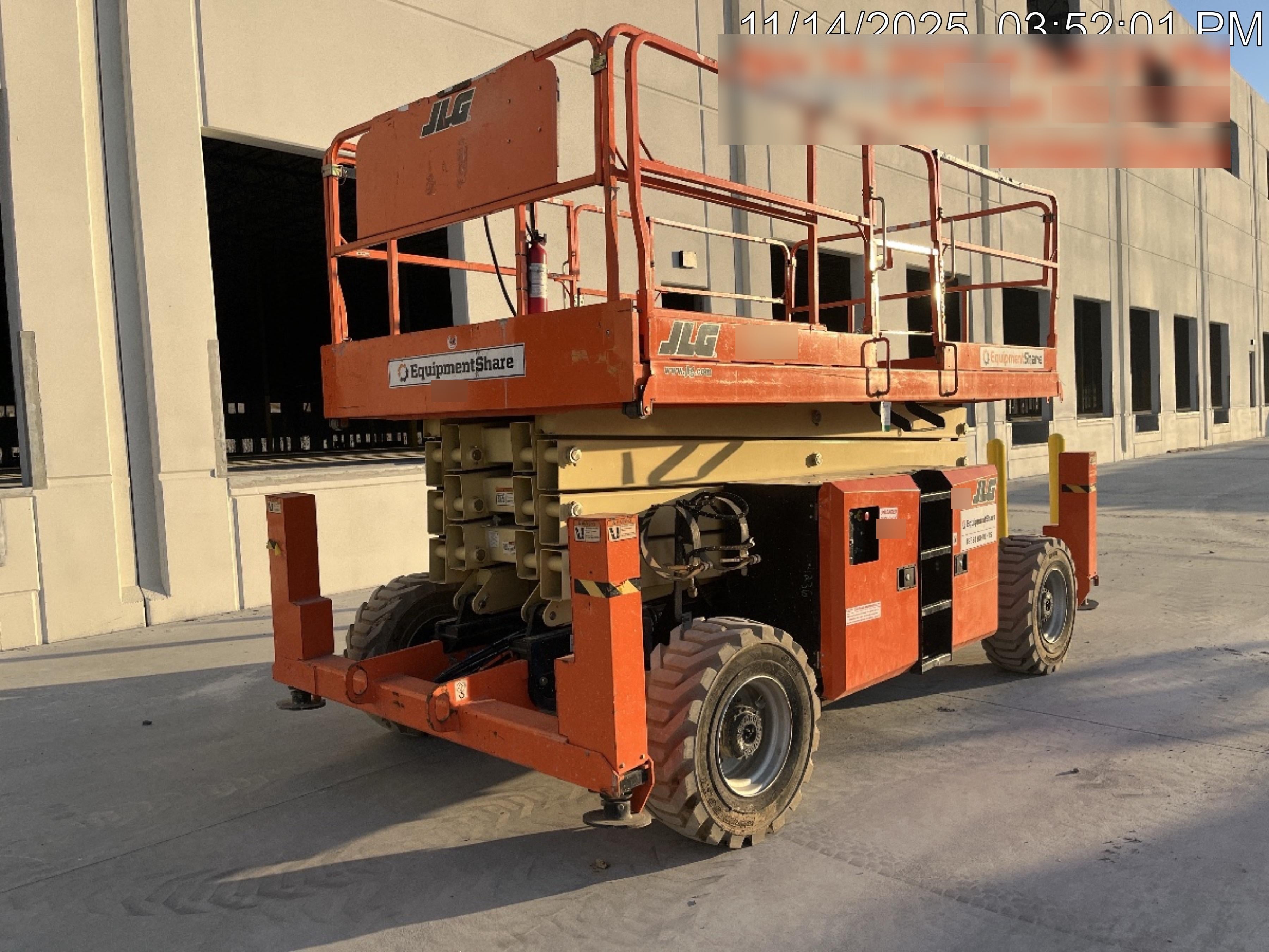 2019 JLG 430LRT