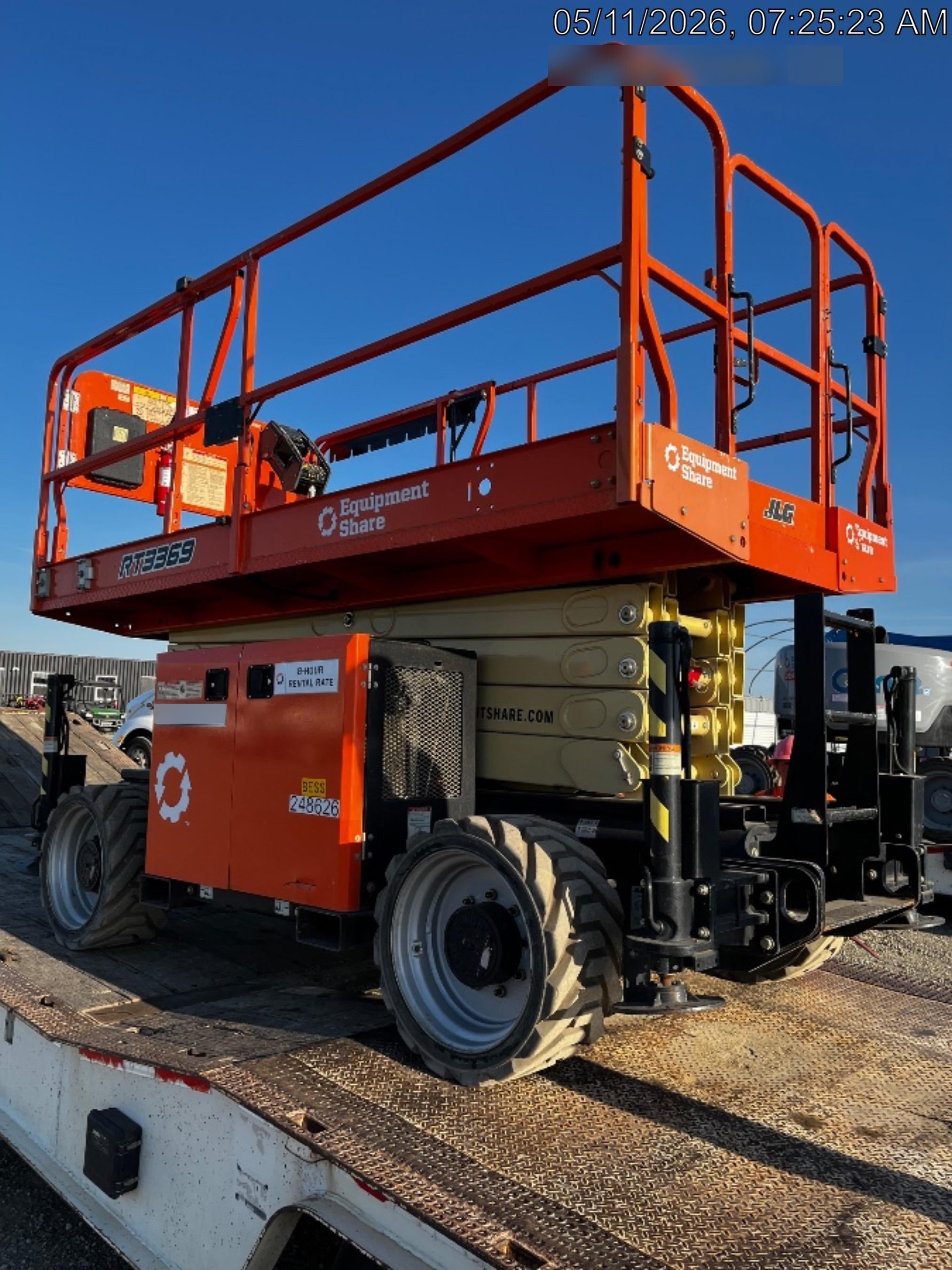 2022 JLG RT3369