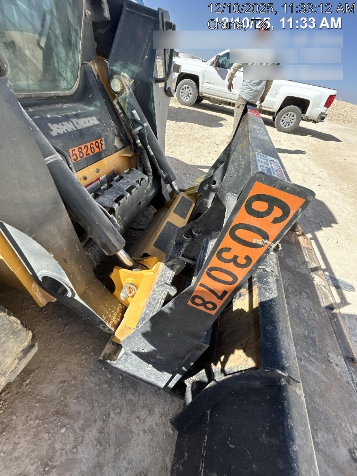2025 ARROW MATERIAL HANDLING 24" Pallet Fork Frame