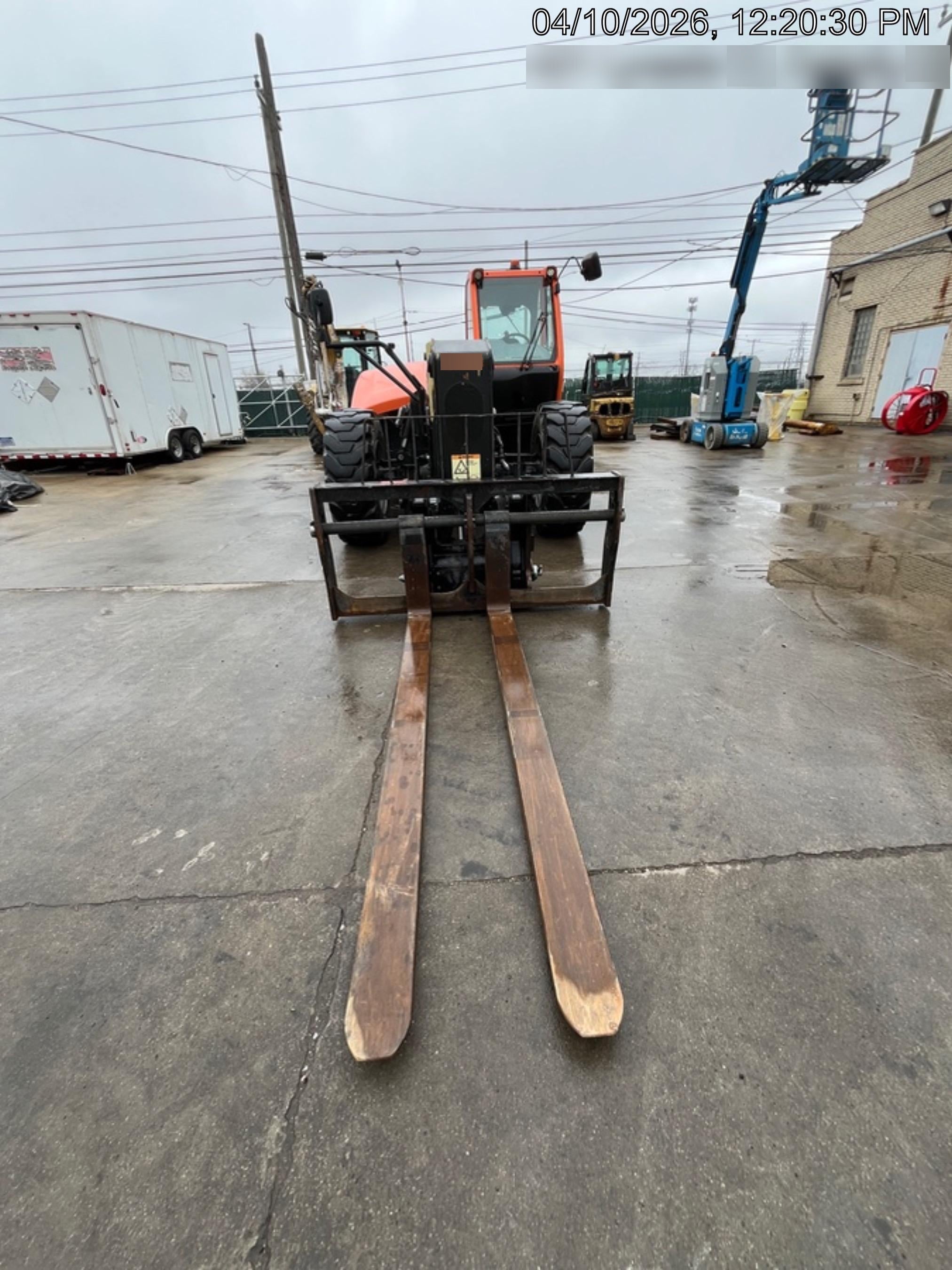 2022 JLG 1732