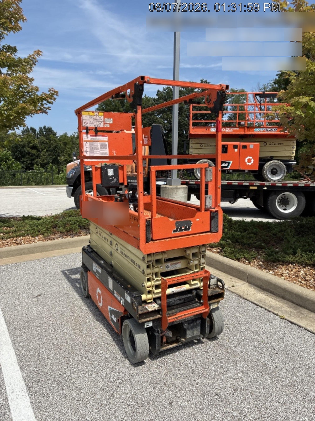 2023 JLG ES1932
