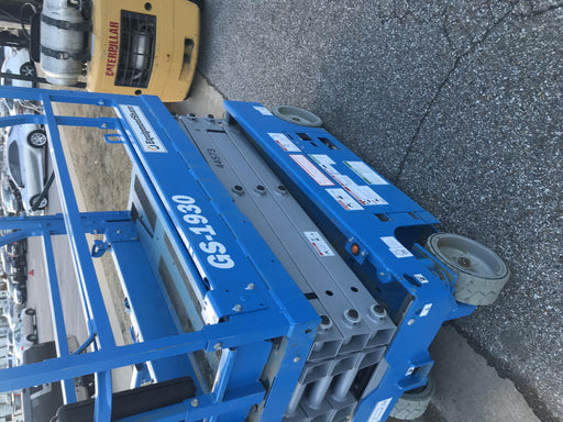 2019 Genie GS-1930 Fixed rails with chain Entry