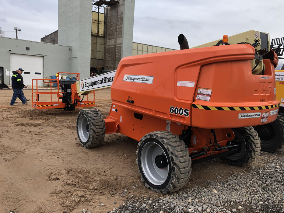 2020 JLG 600S