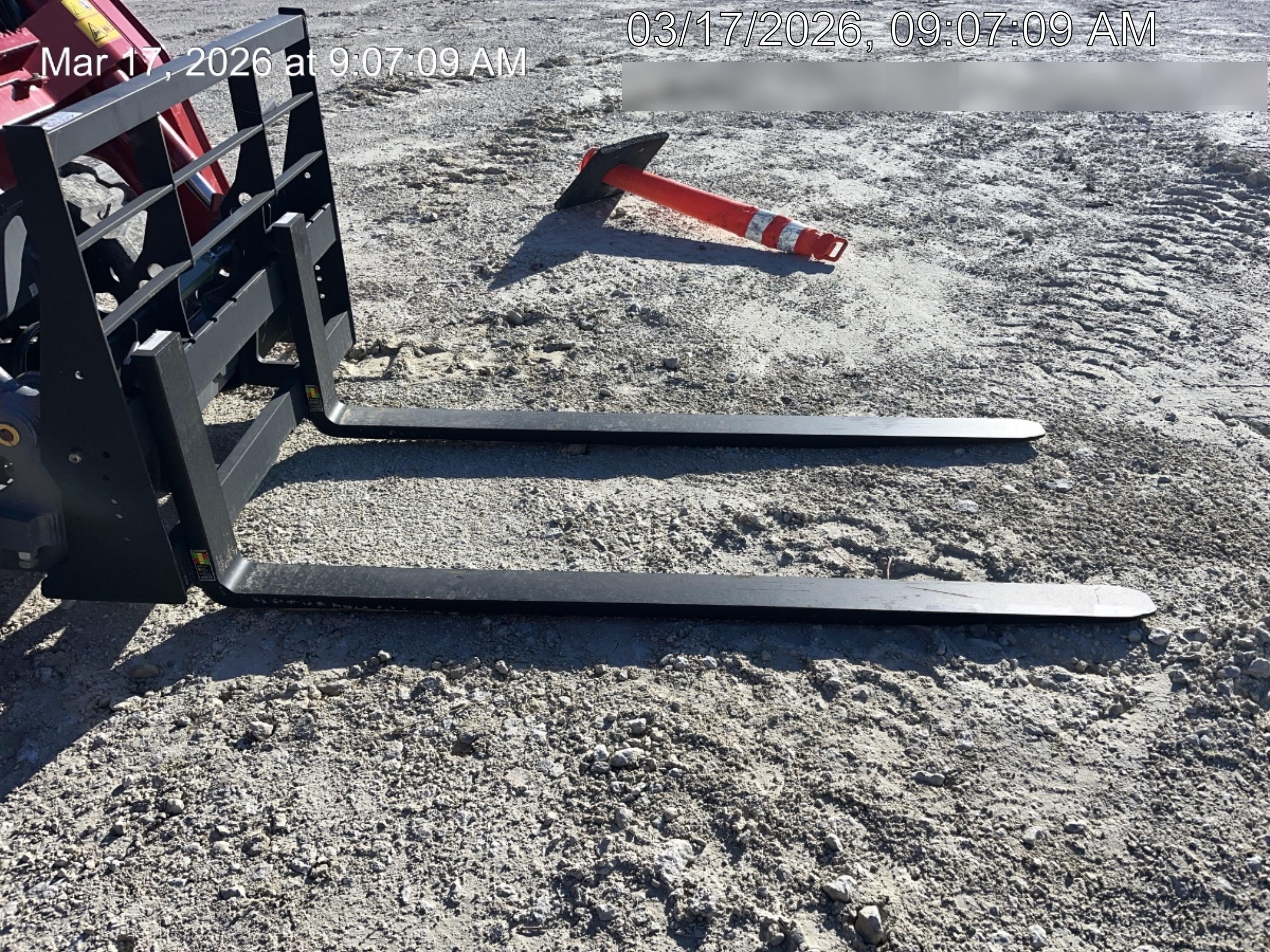 2026 ARROW MATERIAL HANDLING 72" Pallet Forks - Arrow