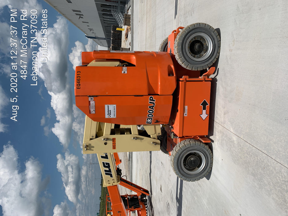 2019 JLG E300AJP