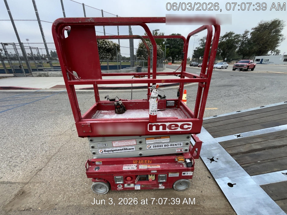 2020 MEC 1330SE Solid NM Tires, Steel Swing out Doors, LCS, Beacon, 900W Invertor