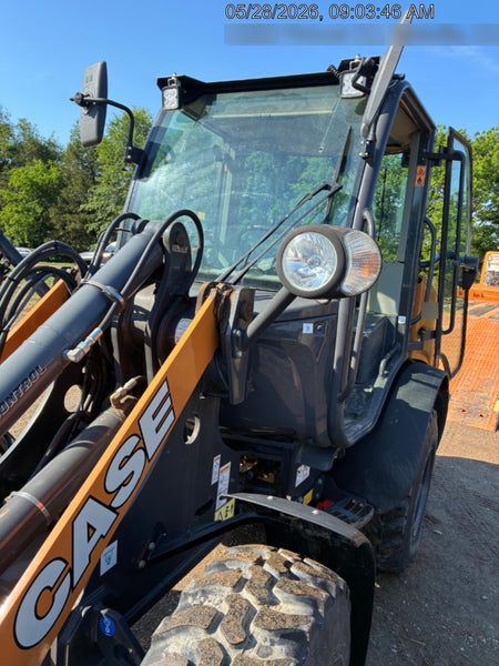 2023 CASE 121F