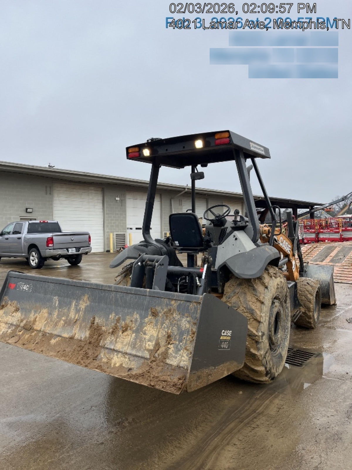 2019 Case 570N EP Canopy, 4WD, GP Front Bucket, Dual Tilt Cylinder, 84" Box Blade w/ Scarifier, Wheel Weights, Beacon