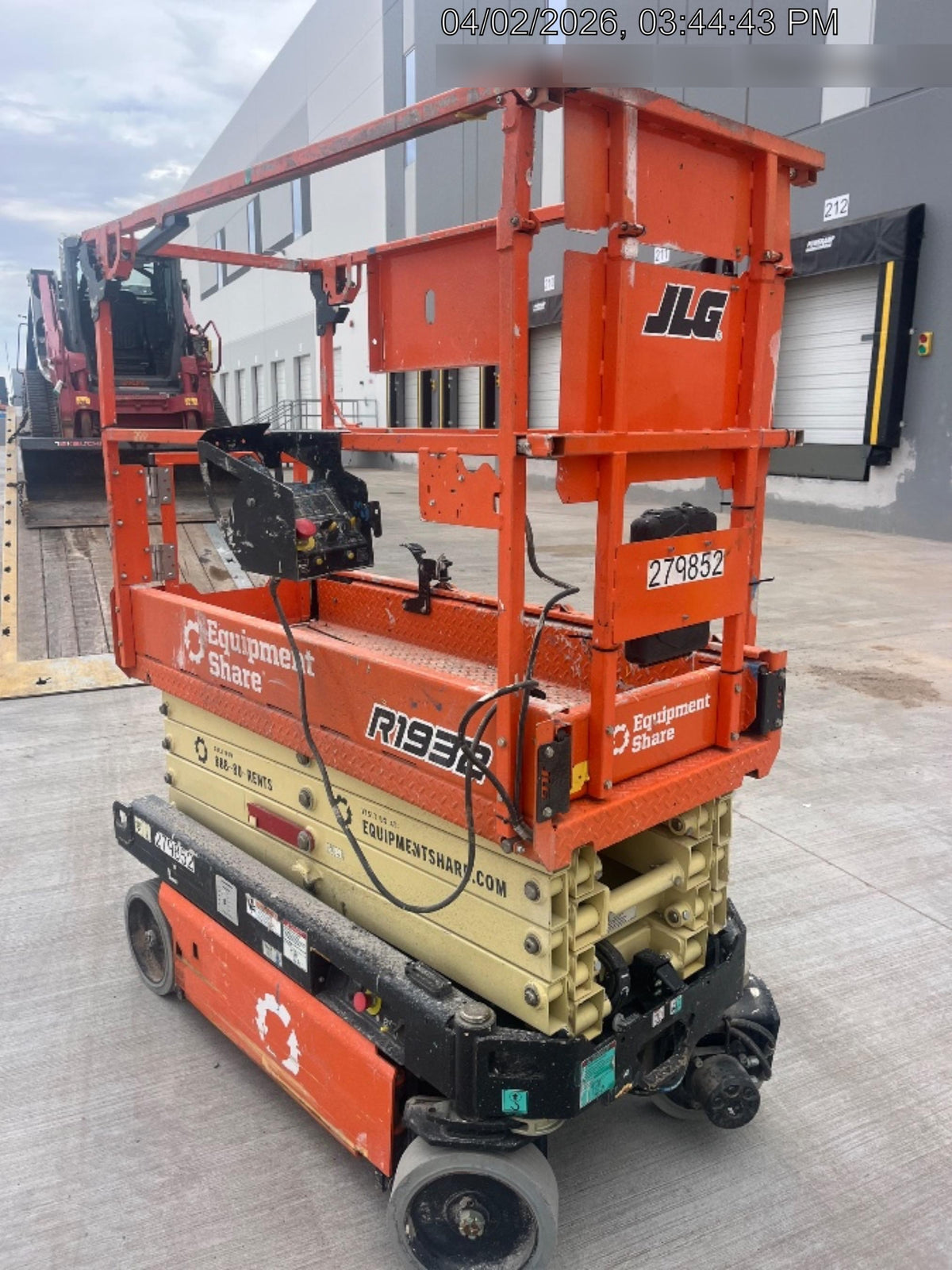 2022 JLG R1932