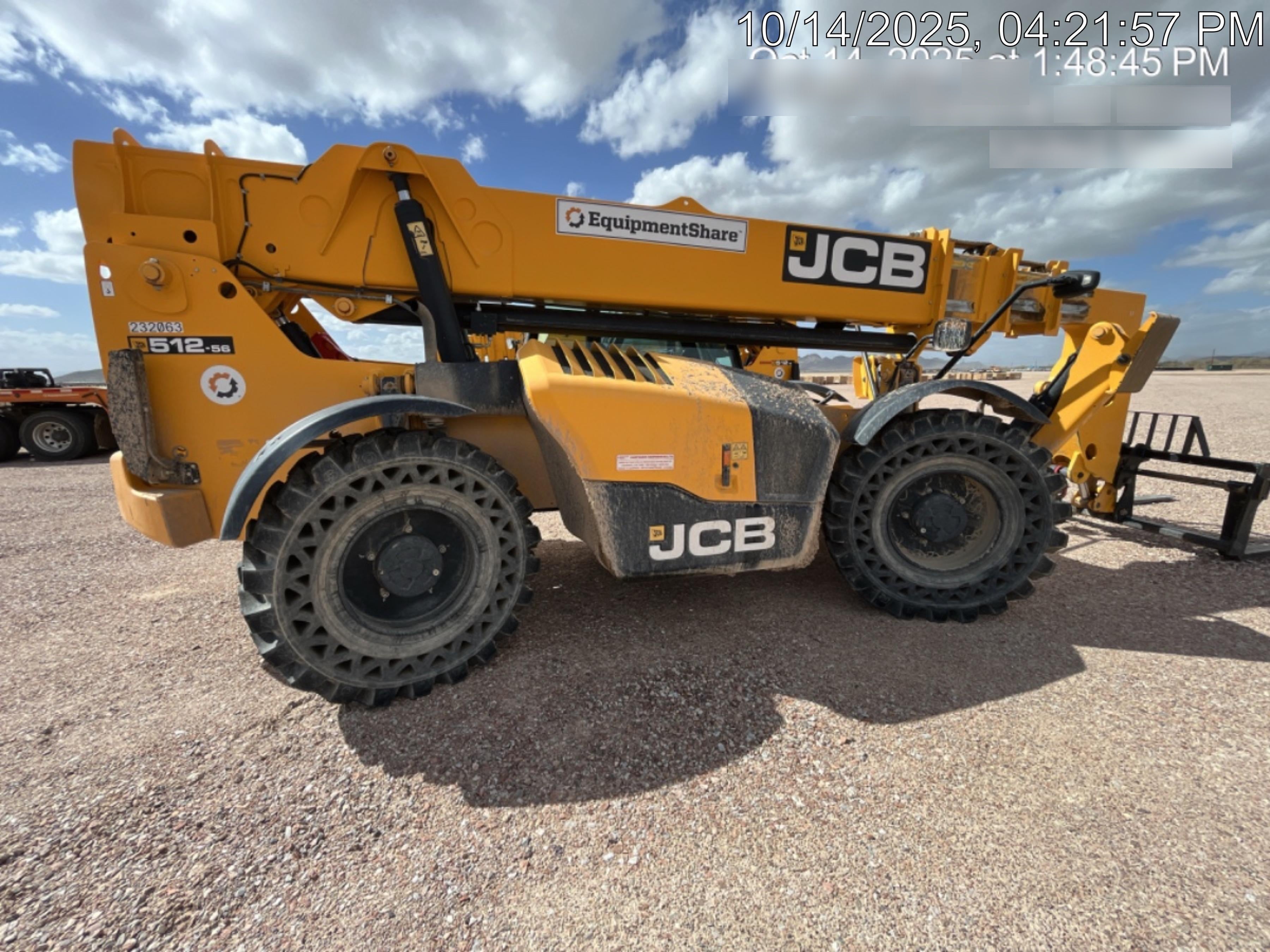 2022 JCB 512-56