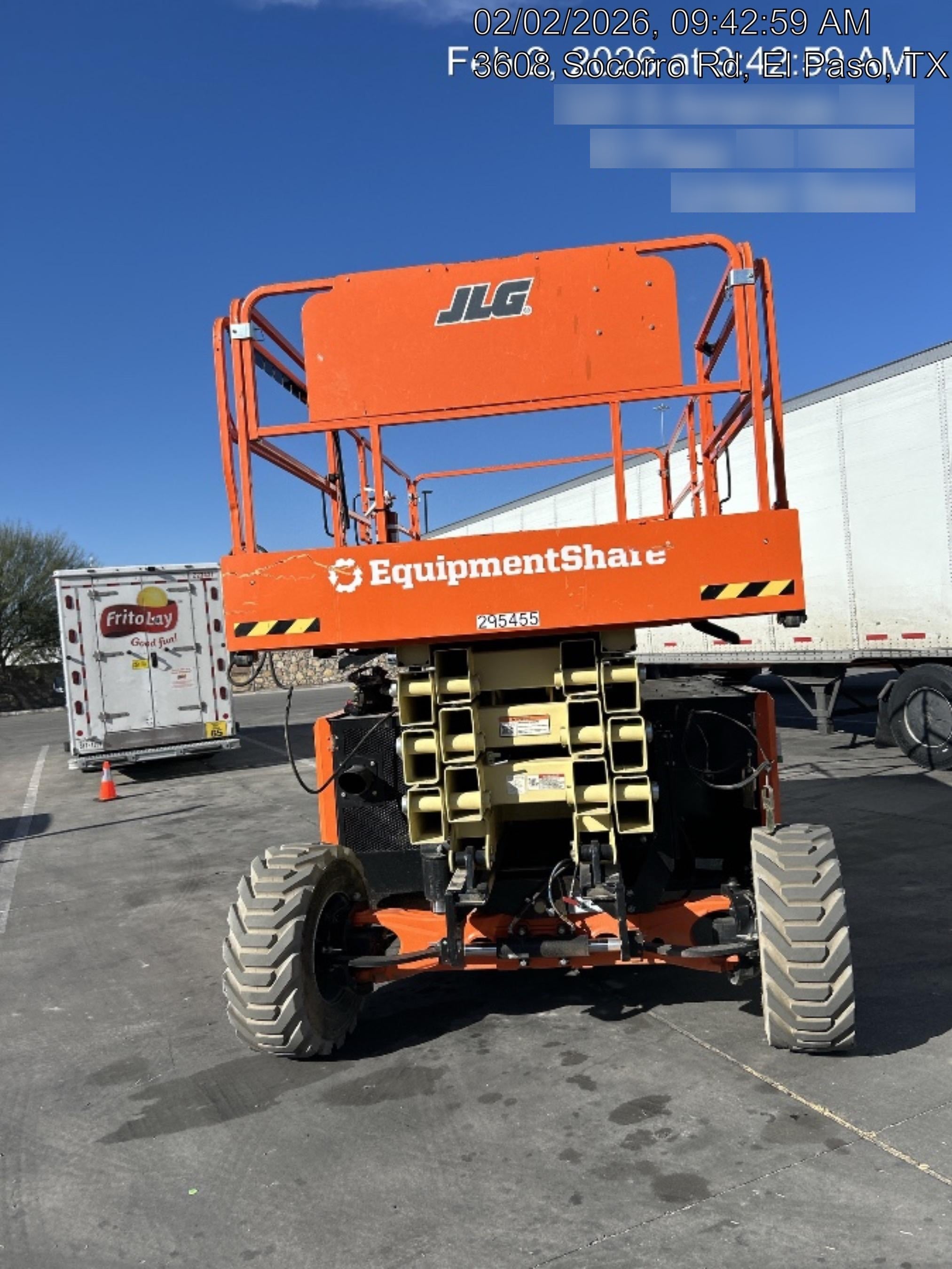 2023 JLG RT4394