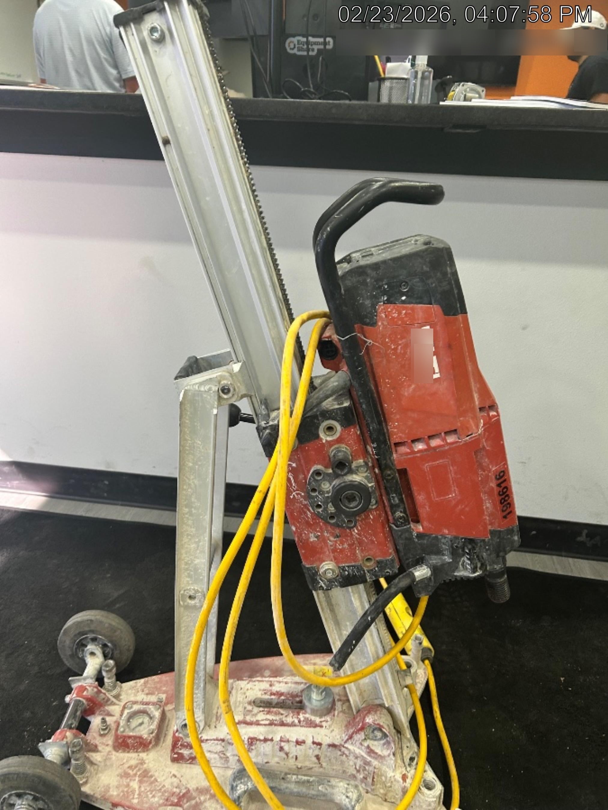 2022 HILTI DD250E