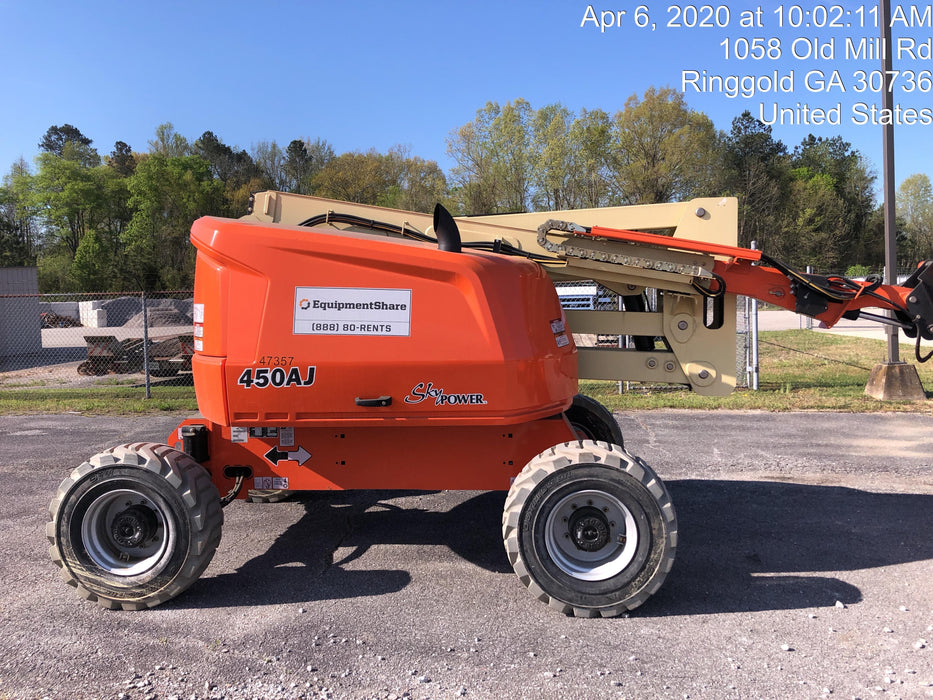 2019 JLG 450AJ