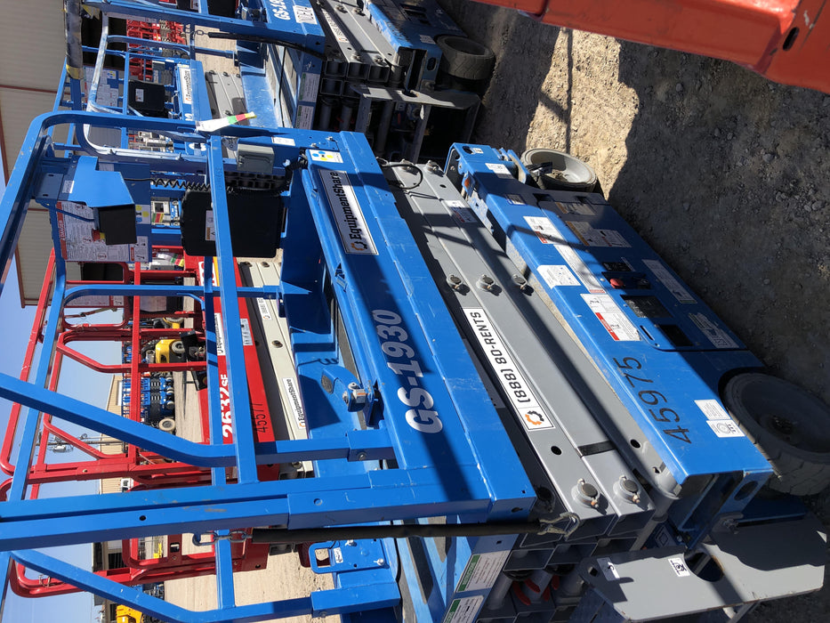 2019 Genie GS-1930 Fixed rails with chain Entry