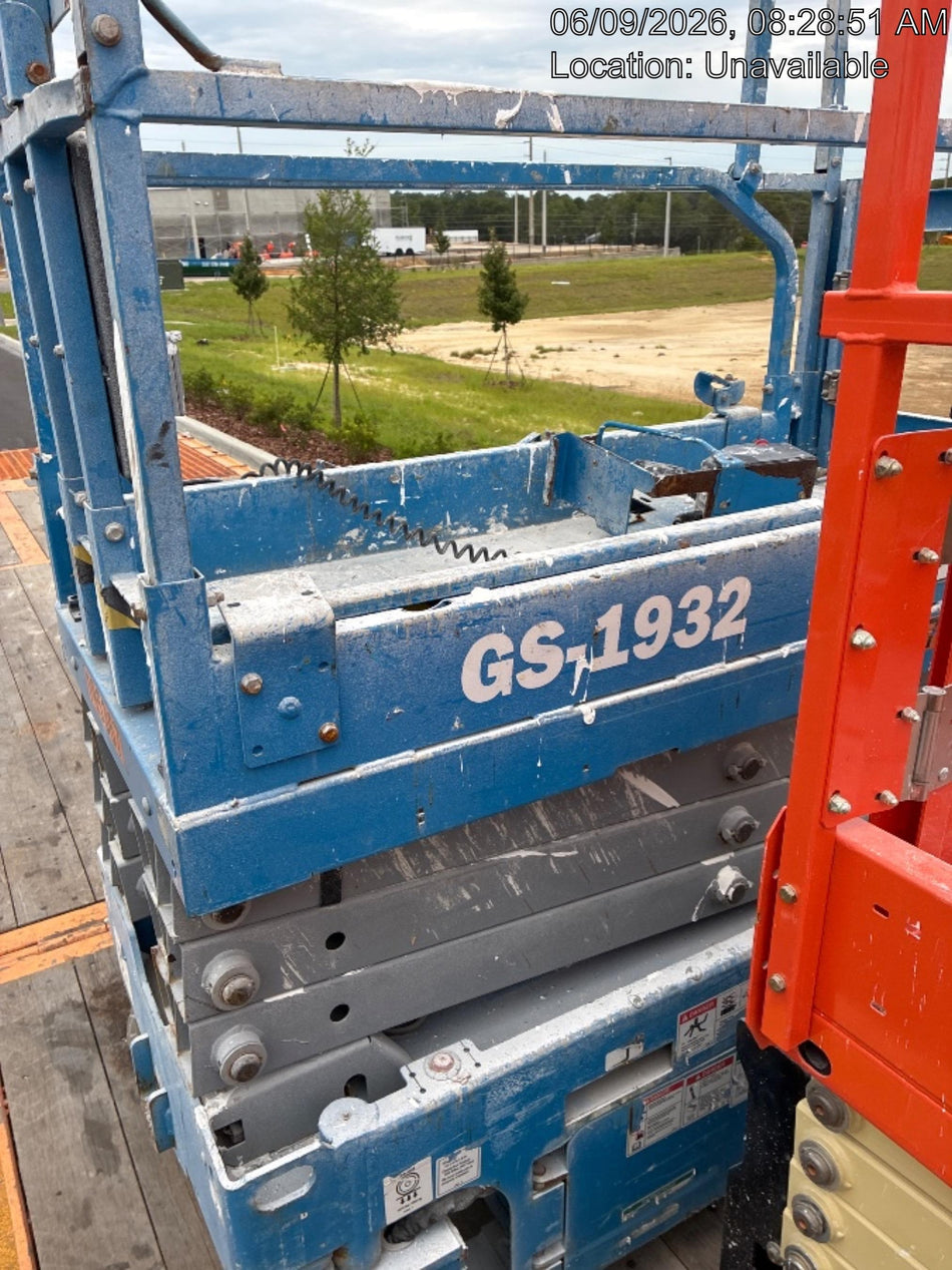 2021 GENIE GS-1932