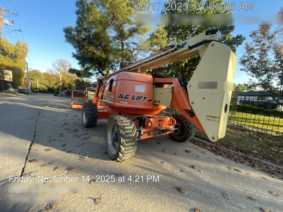 2019 JLG 600AJ