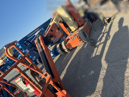 2019 JLG E300AJP