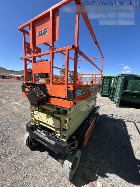 2022 JLG ES3246