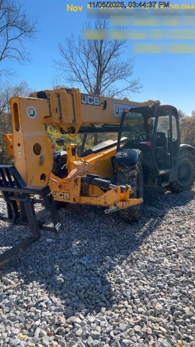 2019 JCB 512-56 Canopy, 74 HP, Solid Tires, STD Worklight, Beacon, Aux Hydraulics, Lifting Eye, Back up Alarm 66" Carriage, 60" Forks