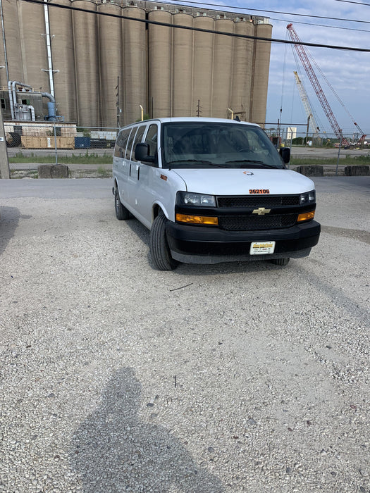 2023 CHEVROLET Express Van - Rental