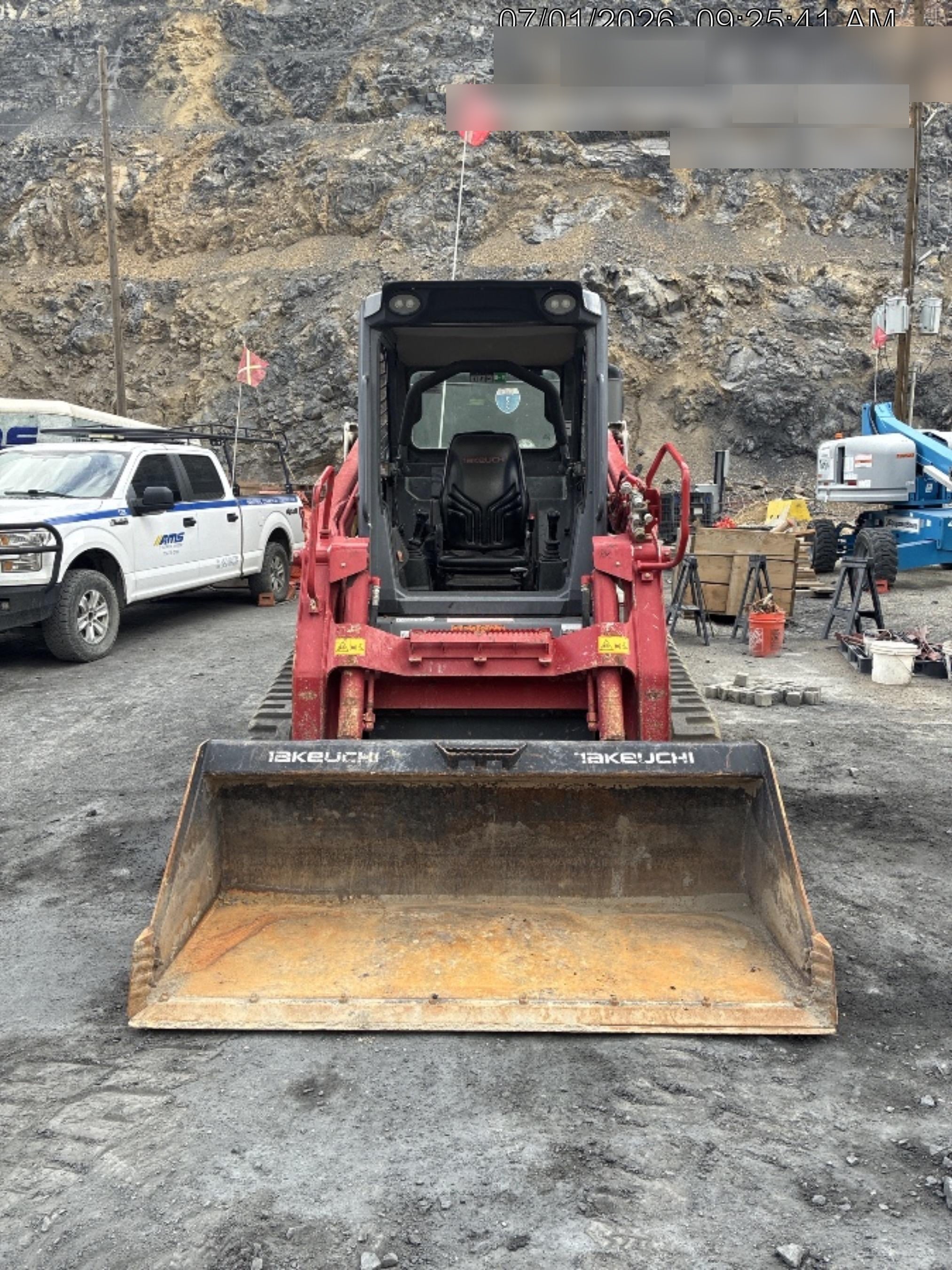 2023 TAKEUCHI TL12R2-R