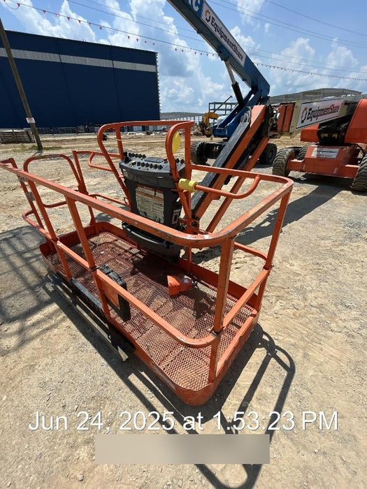 2020 JLG 660SJ