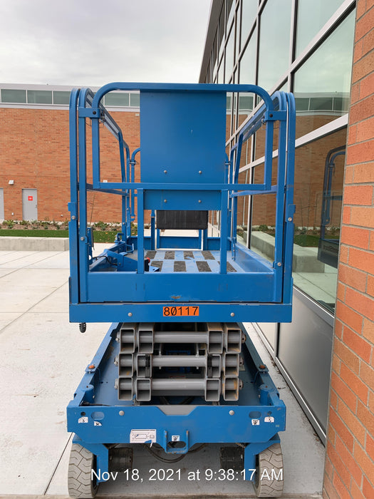 2019 Genie GS-2646 folding rails with full height swing gate, 800W Inverter