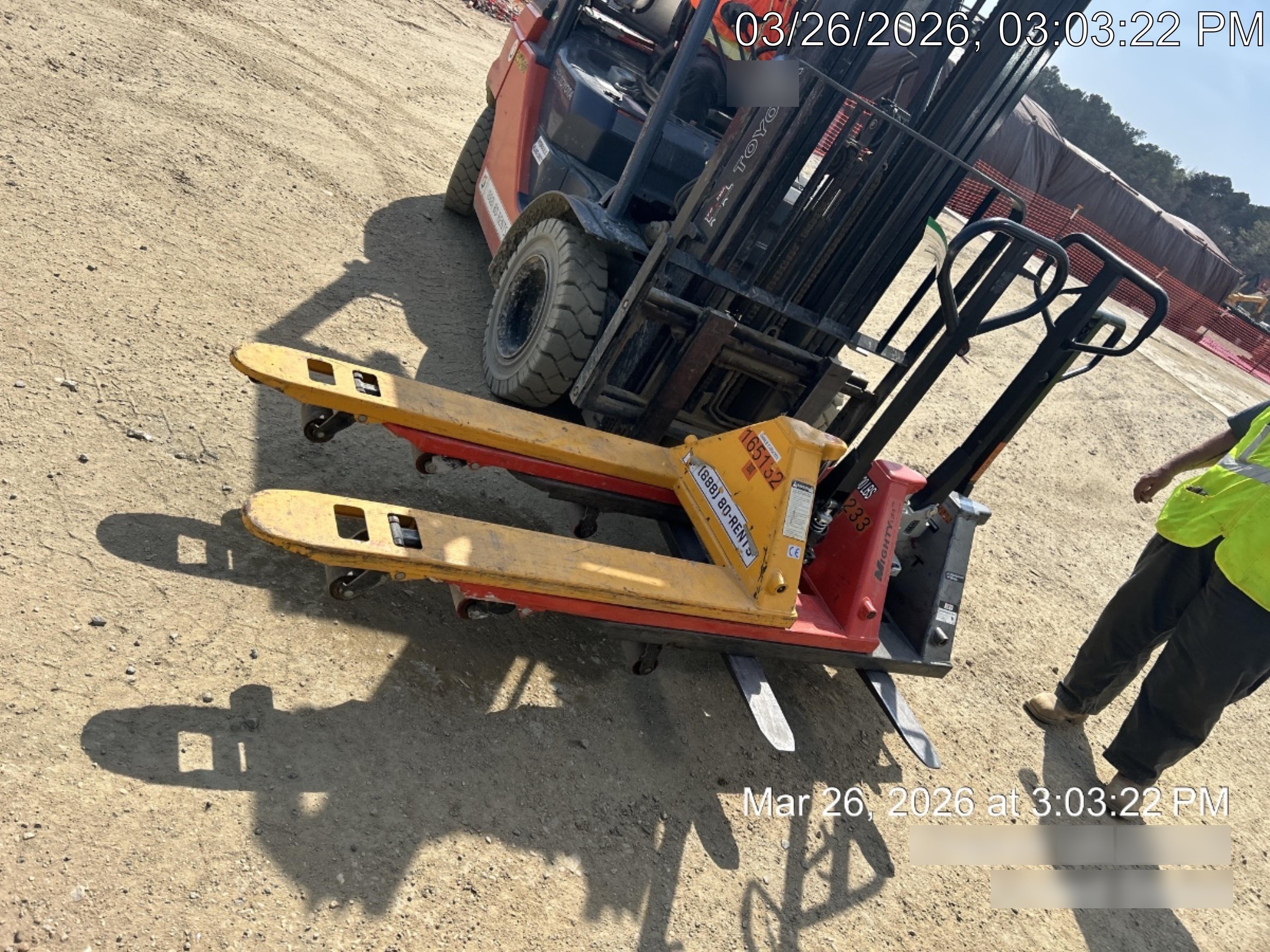 2021 ULINE 4400 lb Pallet Jack