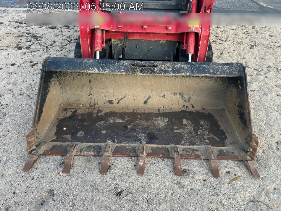 2021 TAKEUCHI TL8R2-R