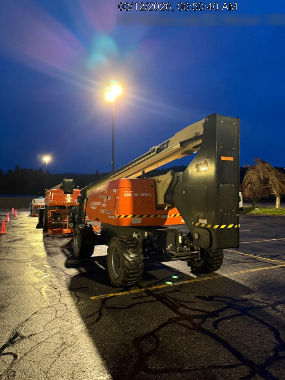 2025 JLG 800AJ