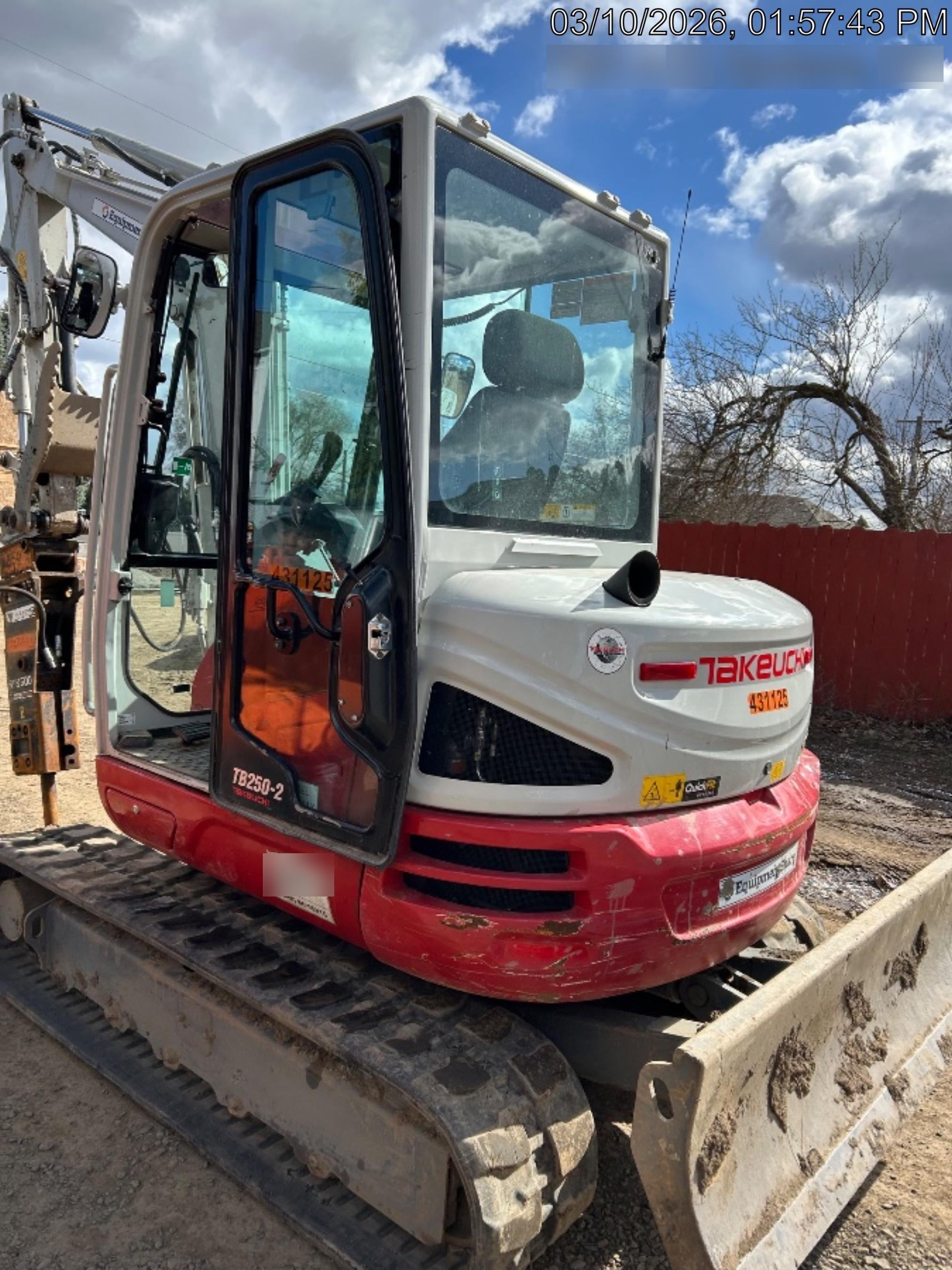 2024 TAKEUCHI TB250-2CR