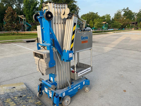 2021 GENIE AWP-30S DC