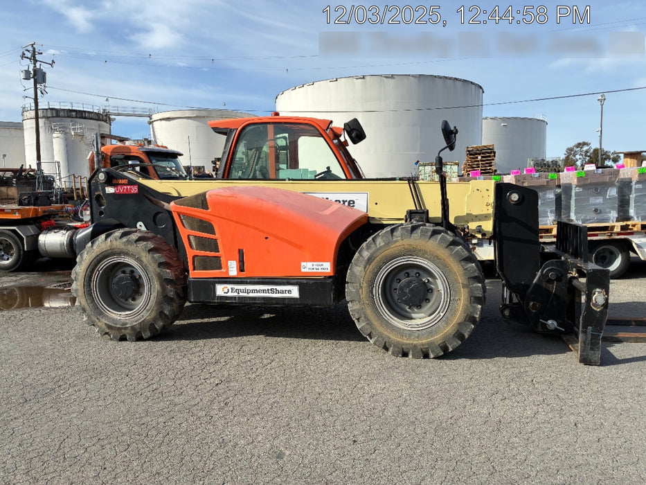 2021 JLG 1732