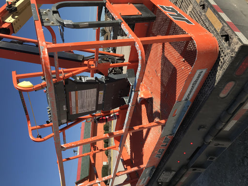 2019 JLG 460SJ