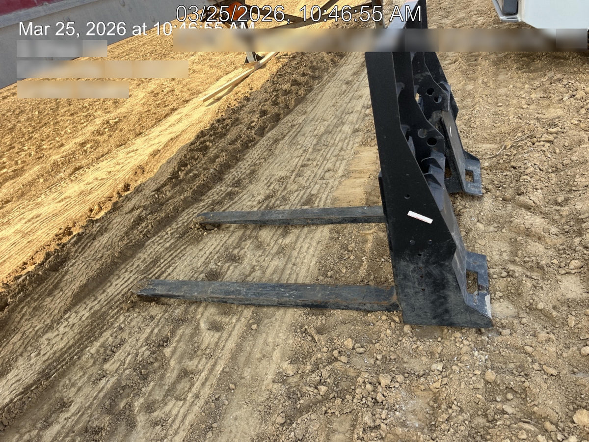 2025 ARROW MATERIAL HANDLING 48" Pallet Forks - Arrow