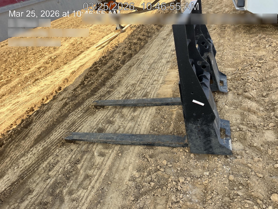 2025 ARROW MATERIAL HANDLING 48" Pallet Forks - Arrow