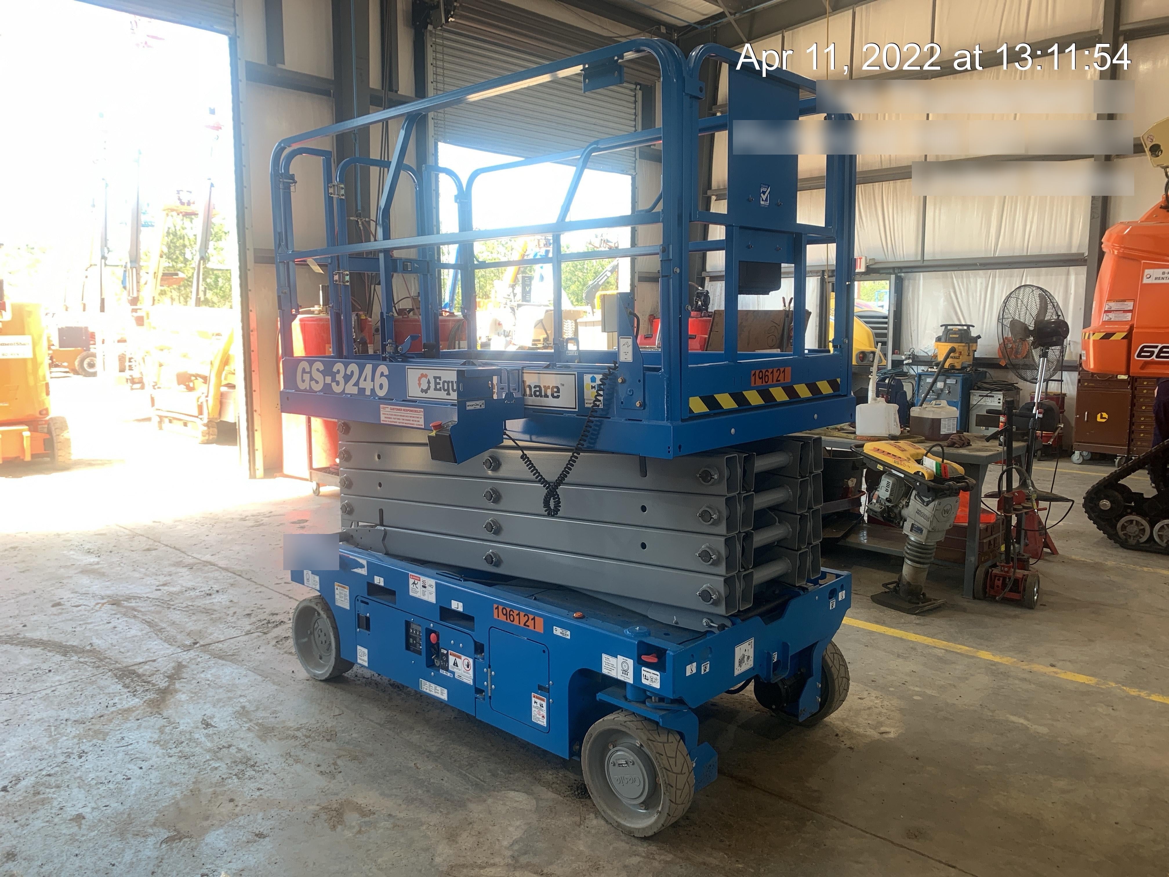 2021 GENIE GS-3246