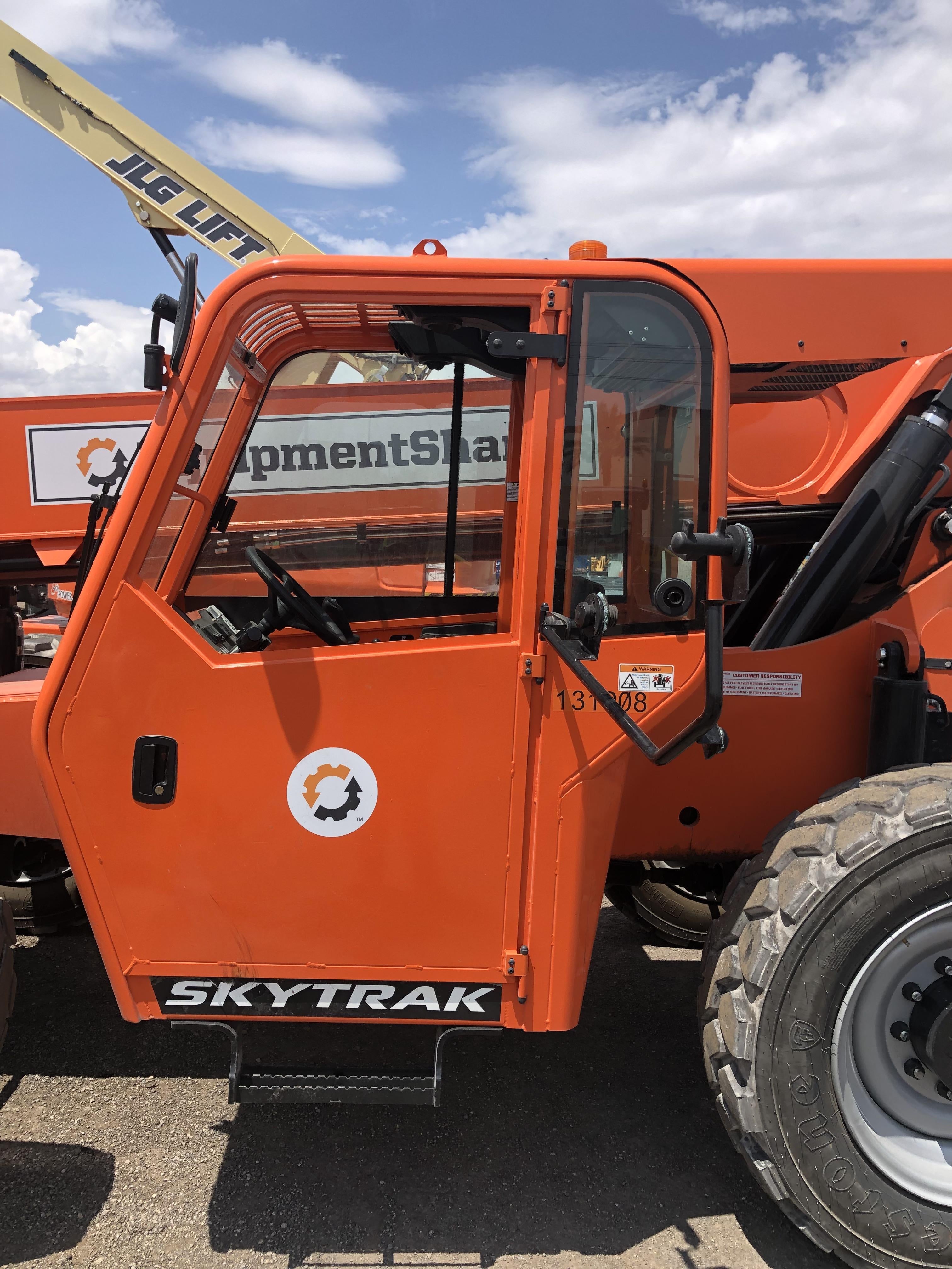 2021 SKYTRAK 12054