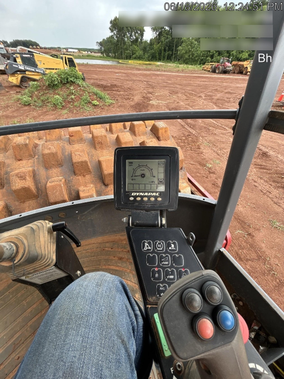 2022 DYNAPAC CA2500PD