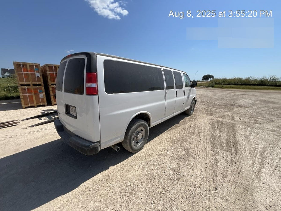 2023 CHEVROLET Express Van - Rental