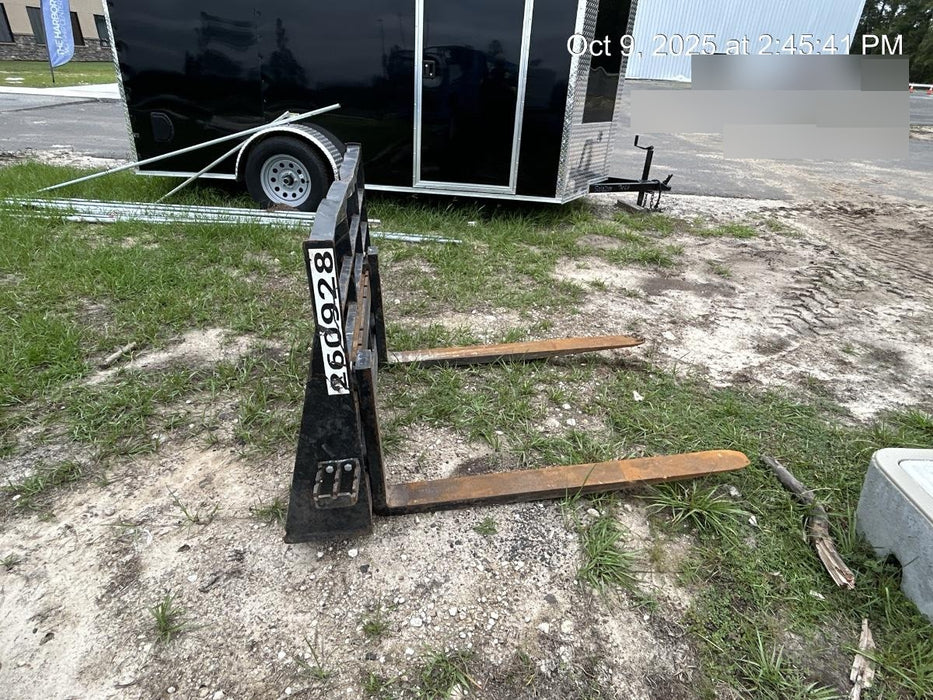 2022 ARROW MATERIAL HANDLING 48" Pallet Forks - Arrow