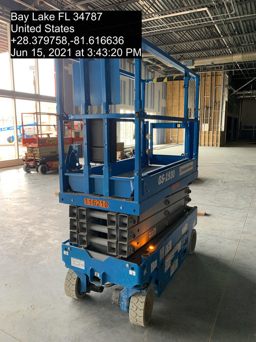 2020 Genie GS-1930 Solid Non Marking Tires, Beacon, Folding rails with half height swing gate