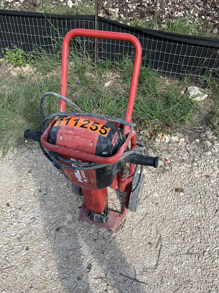 2020 HILTI TE 3000-AVR