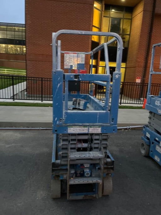 2020 Genie GS-1930 Solid Non Marking Tires, Beacon, Folding rails with half height swing gate