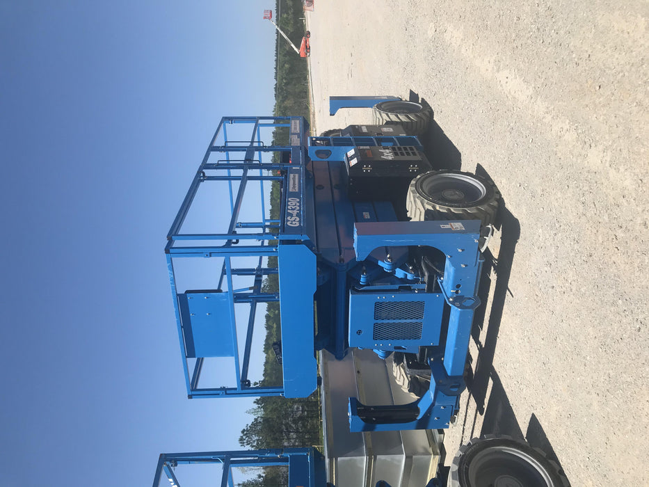 2020 GENIE GS-4390 RT