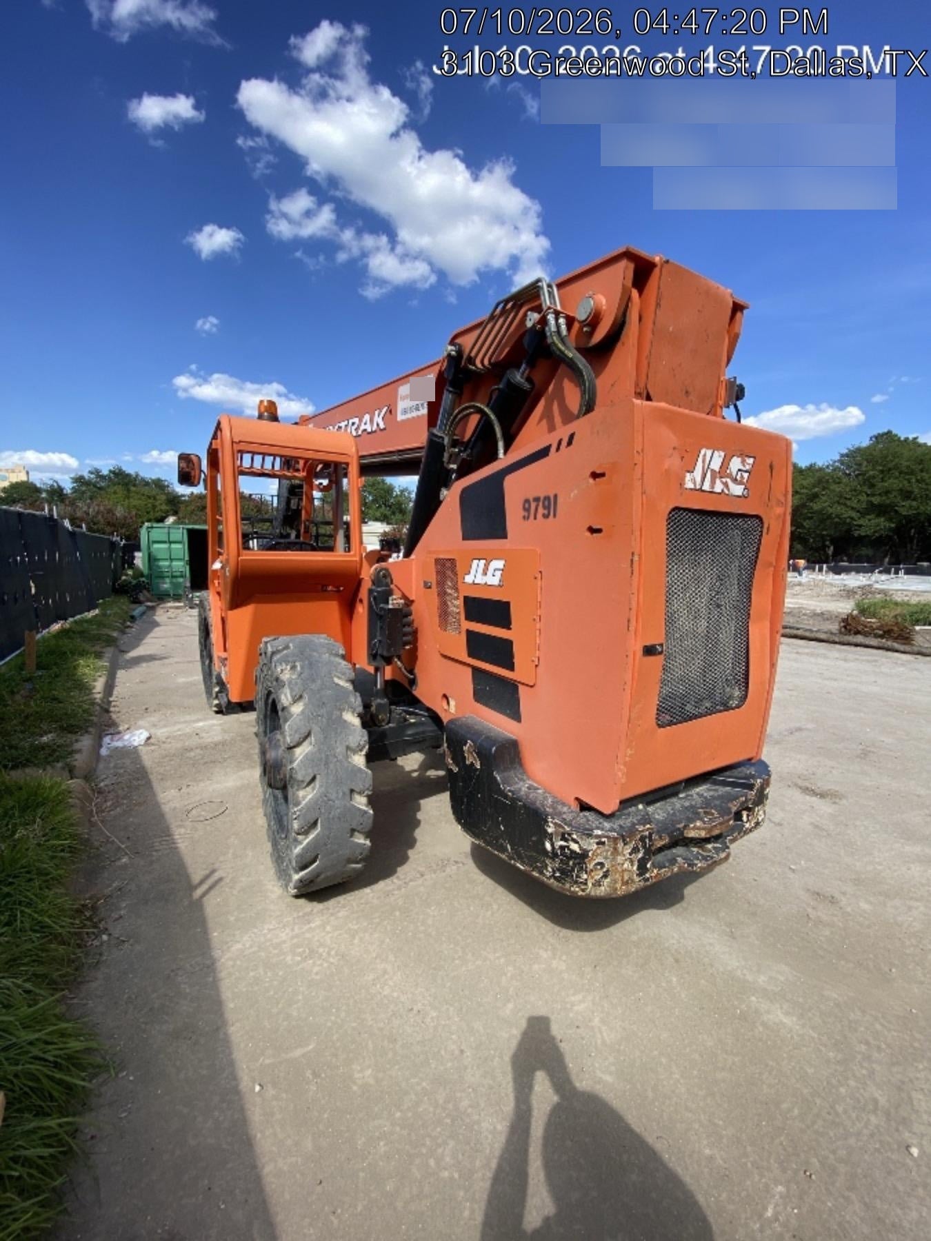 2018 Skytrak 8042 JLG Skytrak 8042, Solid Tires (shipping-Boss), Open ROPS, Beacon and Work Light Package