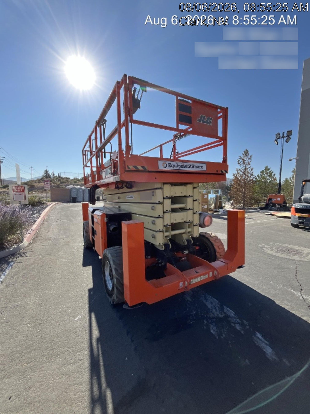 2020 JLG 530LRT