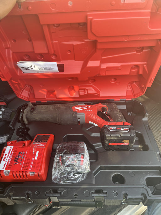 2021 MILWAUKEE 2822-22